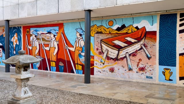 מתוך התערוכה 'אפקט הגל' במוזיאון טיקוטין