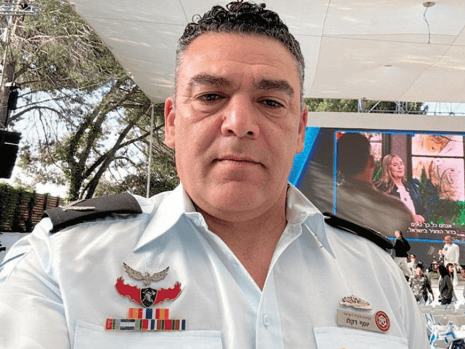 תת־טפסר יוסי דקלו (צילום: רשות הכבאות) תת־טפסר יוסי דקלו