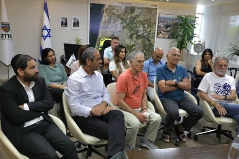 גדי מוזס מבקר בעיר חדרה