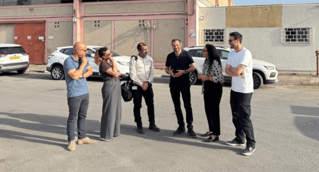 ראש העיר נועם ג'ומעה, מ"מ ראש העיר אושרת בראל יחד עם מנכ"ל ESC BAZ אסף מחלב והנהלת החברה בסיור באזה"ת הצפוני בבית שאן השבוע (צילום: דוברות עיריית בית שאן) ראש העיר נועם ג'ומעה, מ"מ ראש העיר אושרת בראל יחד עם מנכ"ל ESC BAZ אסף מחלב והנהלת החברה בסיור באזה"ת הצפוני בבית שאן השבוע