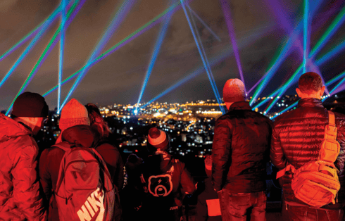 חיזיון אור קולי על הטיילת בארמון הנציב
