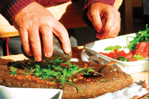 סחוג שמוכן באבן (צילום: סתיו) סחוג שמוכן באבן