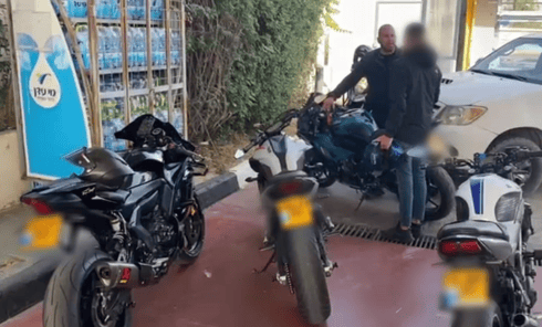 המבצע נגד כלי רכב מרעישים בדרום ירושלים (צילום: דוברות המשטרה) המבצע נגד כלי רכב מרעישים בדרום ירושלים