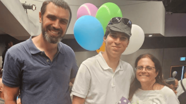אלכסנדר שוב מרעננה. פעיל מצטיין