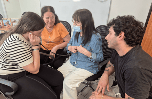 לינור עם נתרמת הלב, בוורלי טופז, ובנה חן