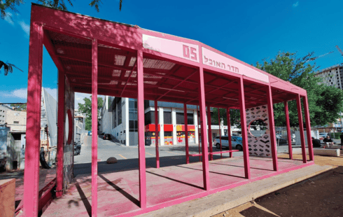 הרחבה בתלפיות. מתברר שהפסנתר הועבר