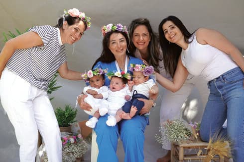 מאור קדם ואופק עם האימהות
