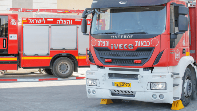 רכב כיבוי כבאות והצלה