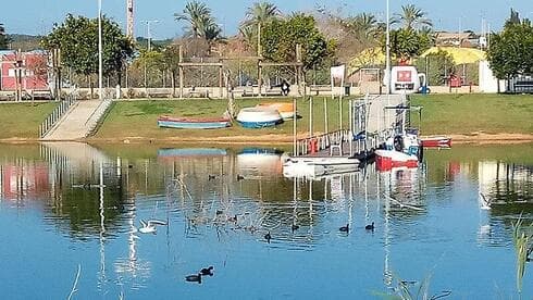 אגמון ראשון לציון. כמה עולה שייט באגם? (צילום: ישראל פרקר) אגמון ראשון לציון. אגם יס פלאנט