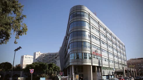 בניין עיריית ראשון לציון. הגיע ואיים בניין עיריית ראשון לציון. הגיע ואיים