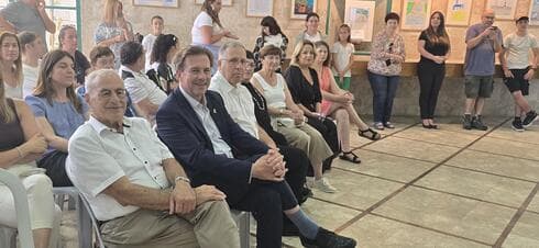 שגריר גרמניה בישראל ביקר בקרית ביאליק לרגל 60 שנות ידידות (צילום: באדיבות העירייה) שגריר גרמניה בישראל ביקר בקרית ביאליק לרגל 60 שנות ידידות