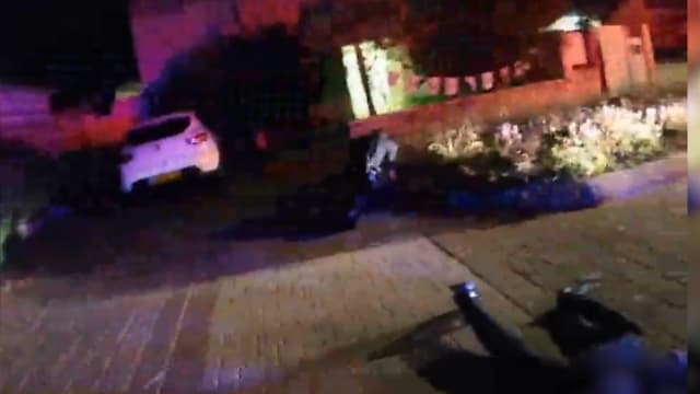 המרדף והמעצר ממצלמת הגוף של השוטר