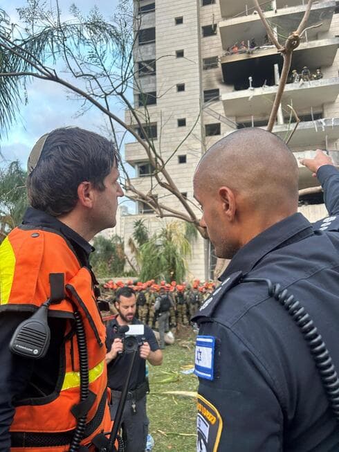 יממה לאחר פגיעת הטיל הקטלני בפתח תקוה