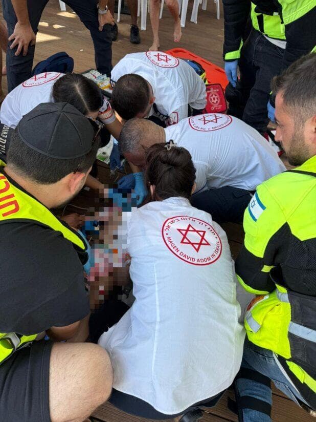 הטביעה בבריכה בנתניה (צילום: דוברות מד"א) הטביעה בבריכה בנתניה