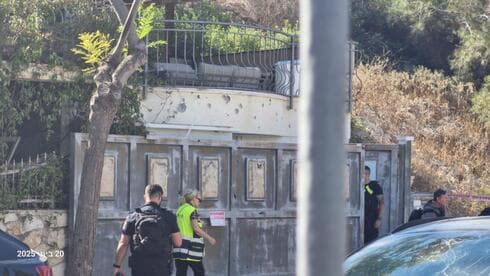 כוחות הביטחון בזירת נפל בקרית אתא, 20.6.25 (צילום: צלם לא ידוע לפי שימוש 27א' לחוק זכויות יוצרים) כוחות הביטחון בזירת נפל בקרית אתא, 20.6.25