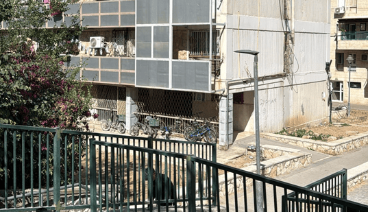הבניין בדרך חברון הבניין בדרך חברון