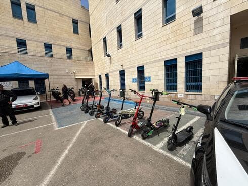 החרימו קורקינטים חשמליים