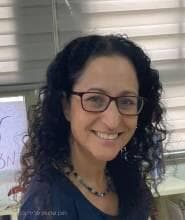 נעמה ניסנבוים, מנהלת בית ספר "דורות" מודיעין