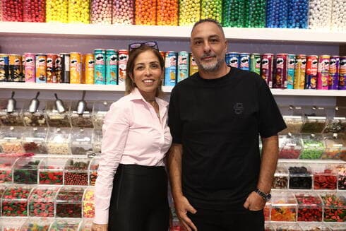 נעמי סימן טוב עם אריק בן חמו, בעלי רשת סוויטיים