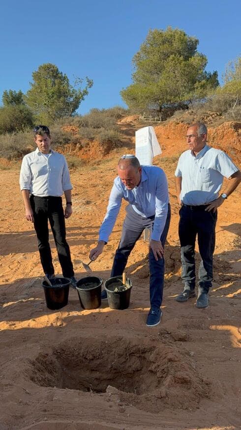 הנחת אבן הפינה לפארק התעסוקה החדש ליד רחובות