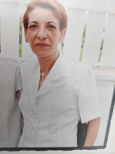 שוש זינו בצעירותה 