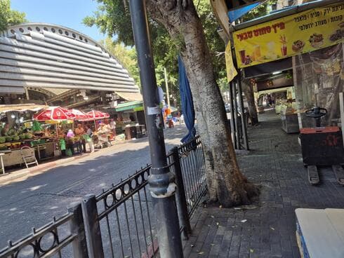 רחוב הברון הירש ליד שוק פתח תקוה