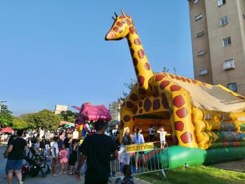 מתחמי בילוי לילדים ולנוער