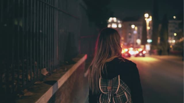 תקיפת אישה בלי סיבה בנתניה