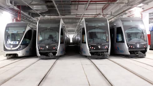 הדיפו של הרכבת הקלה מתחת לירושלים (צילום: אלכס קולומויסקי) הדיפו של הרכבת הקלה מתחת לירושלים