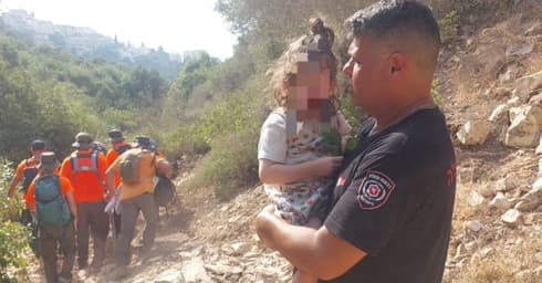 חילוץ מטיילת שנפלה בנחל לוטם חיפה
