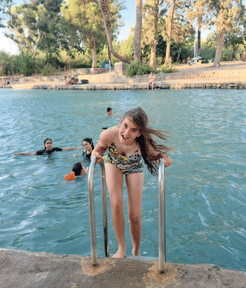 מים עמוקים בעין מודע (צילום: שלי גולדשמידט) מים עמוקים בעין מודע