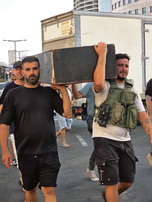 שון דננברג מקרית ים, מוביל את מאבק הלומי הקרב