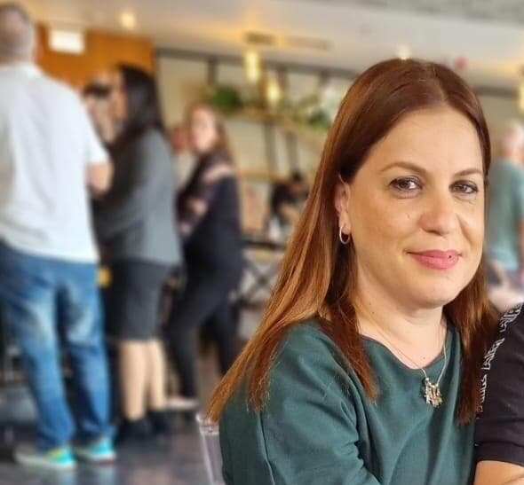 דמות חינוכית מוכרת ואהובה. איריס שושן ז"ל (צילום: מתוך הפייסבוק) איריס שושן ז"ל