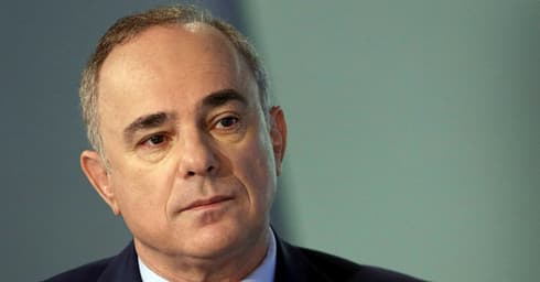 מגיע לכנס. ד"ר יובל שטייניץ