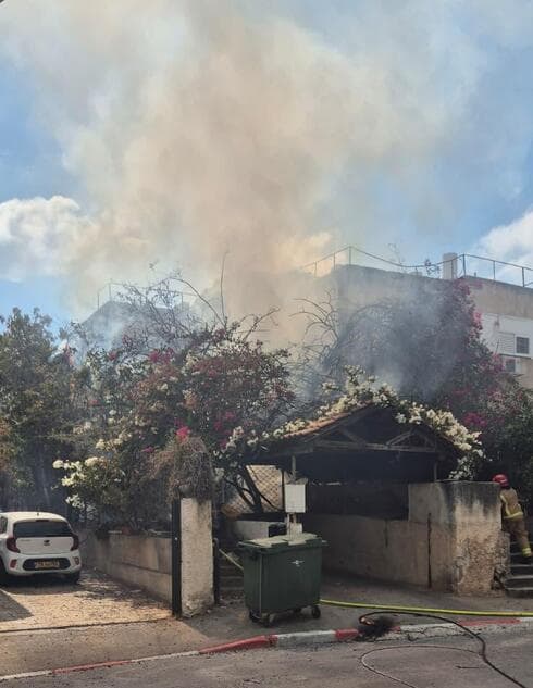 חילוץ כלב משריפה בבית ברחובות
