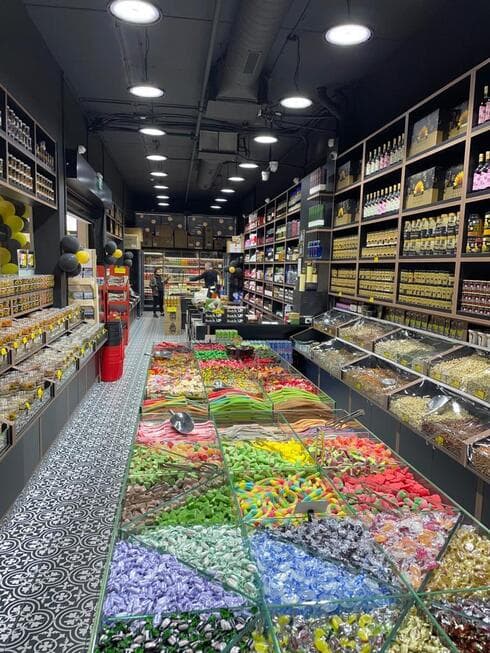 רשת הפיצוחים "חמניה" פותחת סניף בבת ים