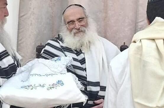 הרב טוביה דורון ז"ל (צילום: מתוך סרטון שהרב טוביה דורון ז"ל העלה ליוטיוב) הרב טוביה דורון ז"ל