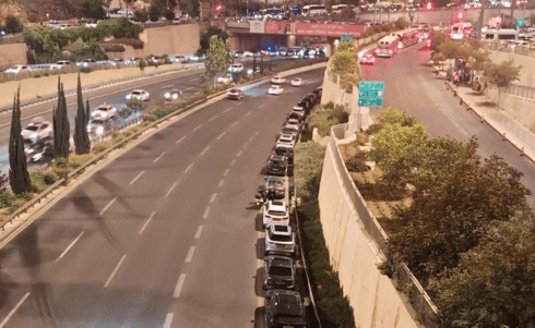רכבים שחנו ליד טדי רכבים שחנו ליד טדי