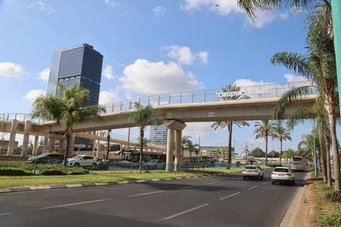 חנוכת גשר השבעה באוקטובר פתח תקוה