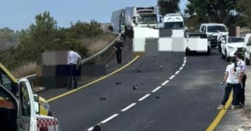 הרוג בתאונת דרכים צומת דמון 16.9.25 (צילום: מד"א) הרוג בתאונת דרכים צומת דמון 16.9.25