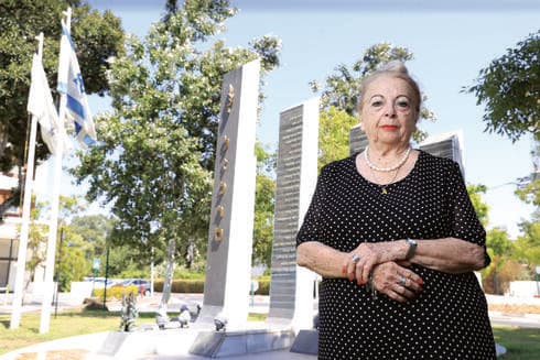 אשת ראש העיר לשעבר, אורה זק אשת ראש העיר לשעבר, אורה זק
