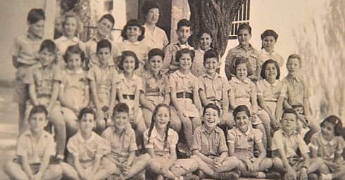 מורה בריאלי כבר ב-1945. חנה כץ מנהלת הריאלי חוגגת 100 (צילום: שרון צור) מורה בריאלי כבר ב-1945. חנה כץ מנהלת הריאלי חוגגת 100