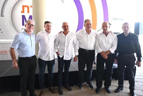 טקס השקת ניידת MRI