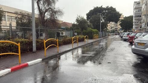 גשם בקרית מוצקין, 25.9.25 (צילום: מיכל ראובן ) גשם בקרית מוצקין, 25.9.25