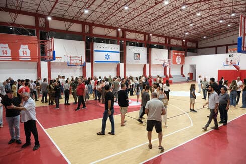 חניכת אולם קוץ בכפר הירוק (צילום: גיא חמוי) חניכת אולם קוץ בכפר הירוק
