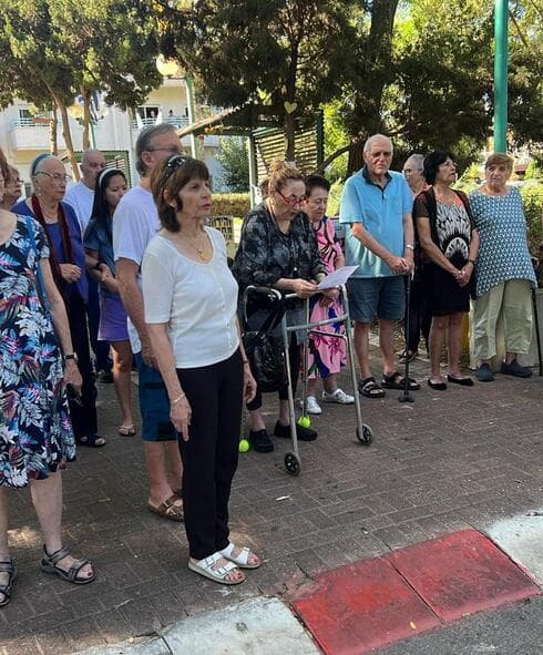  דיירי ״לב רחובות״ במחווה מרגשת בבוקר ה-7 באוקטובר