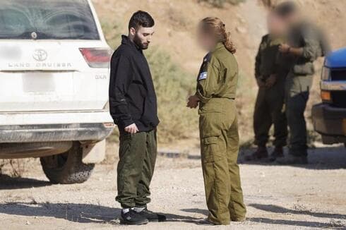 תמונה ראשונה של מתן אנגרסט בשטח ישראל תמונה ראשונה של מתן אנגרסט בשטח ישראל