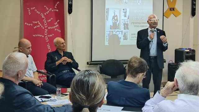 ערב הוקרה לשופט הכדורגל אברהם קליין