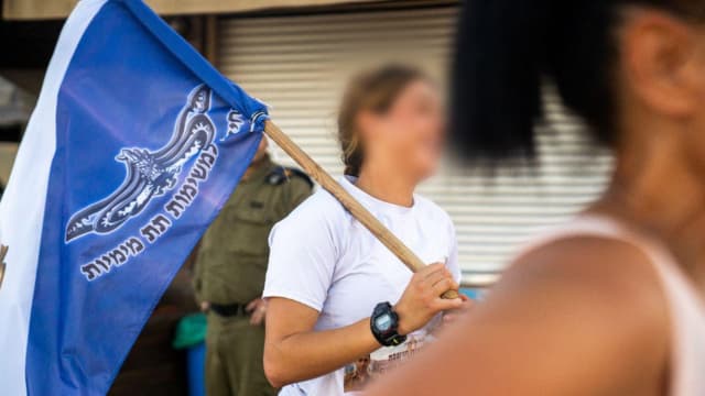 מירוץ בבסיס חיל הים חיפה לזכר חללי חרבות ברזל (צילום: דובר צה"ל) מירוץ בבסיס חיל הים חיפה לזכר חללי חרבות ברזל