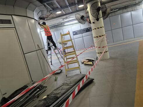 עבודות במעבר התת קרקעי של הרכבת הקלה בפתח תקוה (צילום: שירות מיינט) עבודות במעבר התת קרקעי של הרכבת הקלה בפתח תקוה
